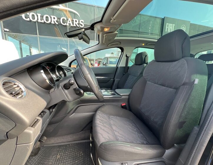 Peugeot 3008 MPV 2,0 l 120 kw