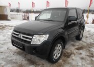 Mitsubishi Pajero SUV 3,2 l 147 kw