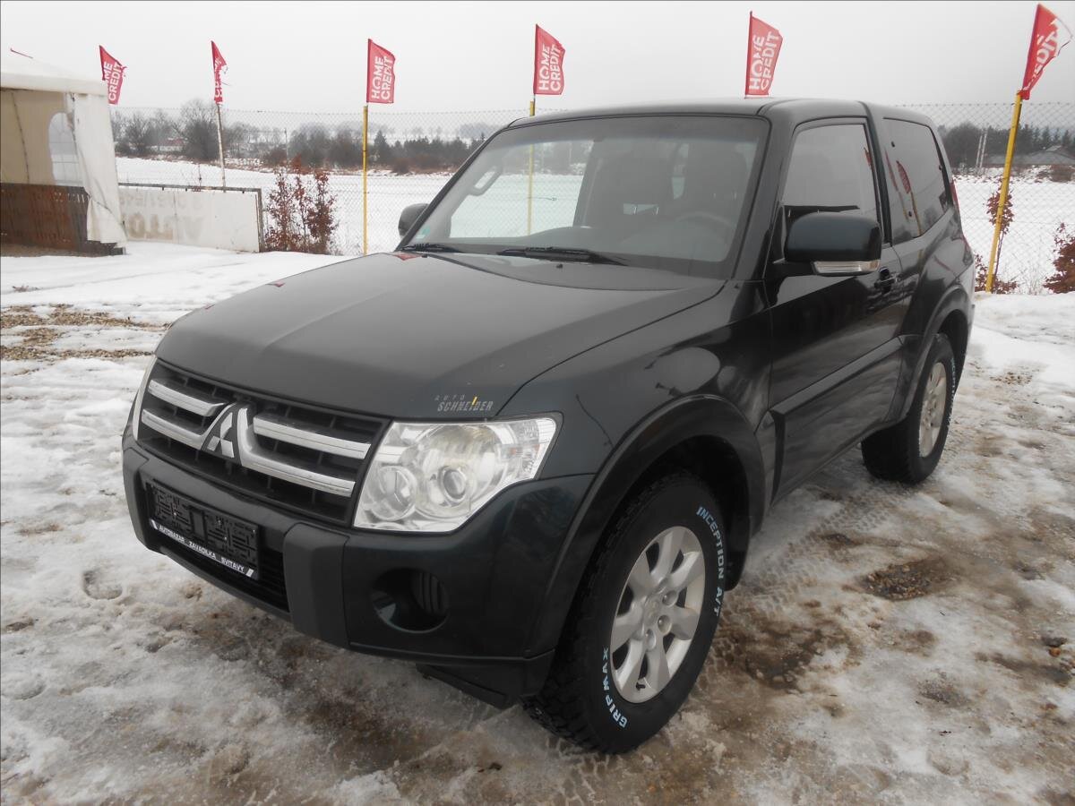 Mitsubishi Pajero SUV 3,2 l 147 kw