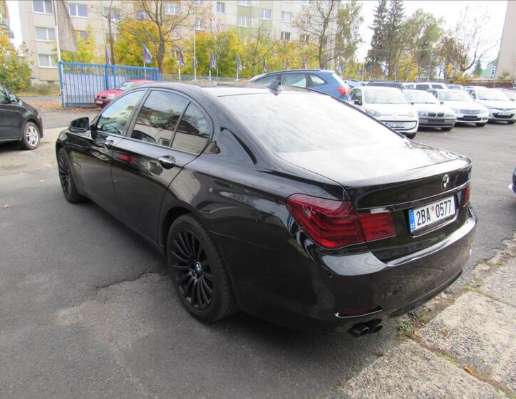 BMW Řada 7 4