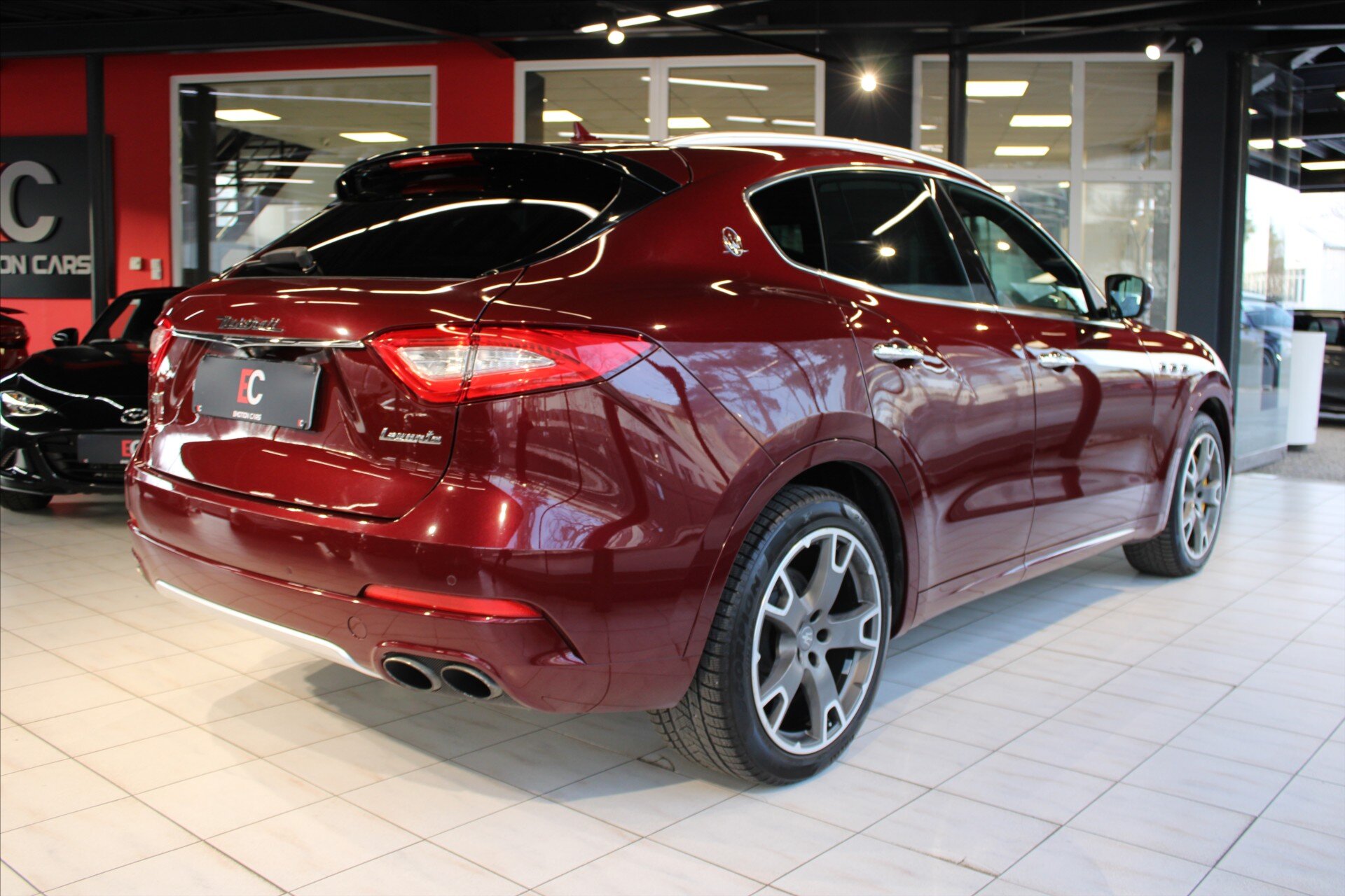 Maserati Levante SUV / Terénní 3,0 l 316 kw