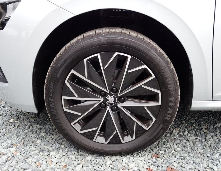 Škoda Kamiq Hatchback 999,0 70 kw