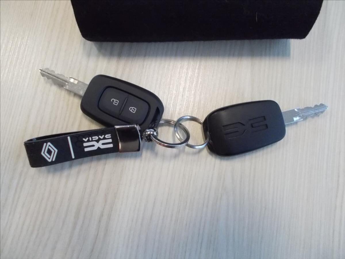 Dacia Duster SUV 999,0 67 kw