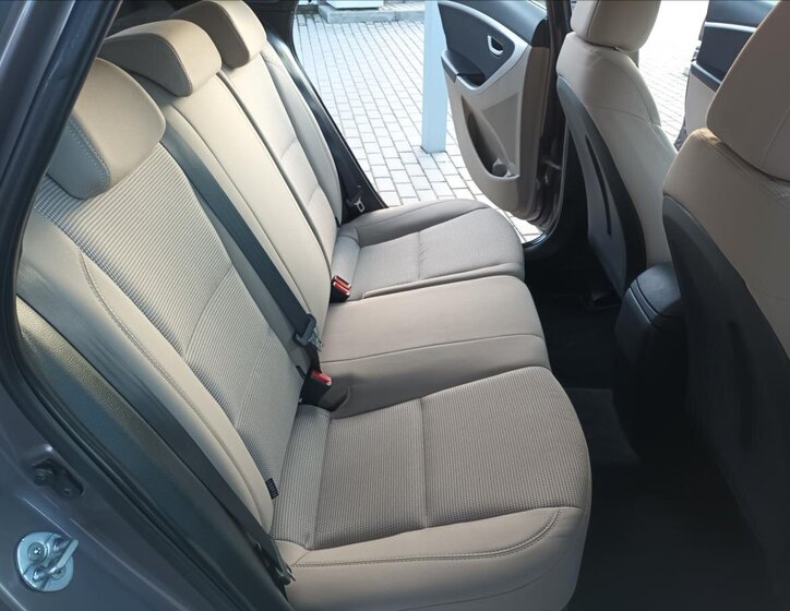 Hyundai i30 Hatchback 1,6 l 88 kw