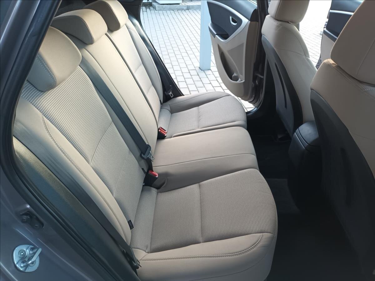 Hyundai i30 Hatchback 1,6 l 88 kw