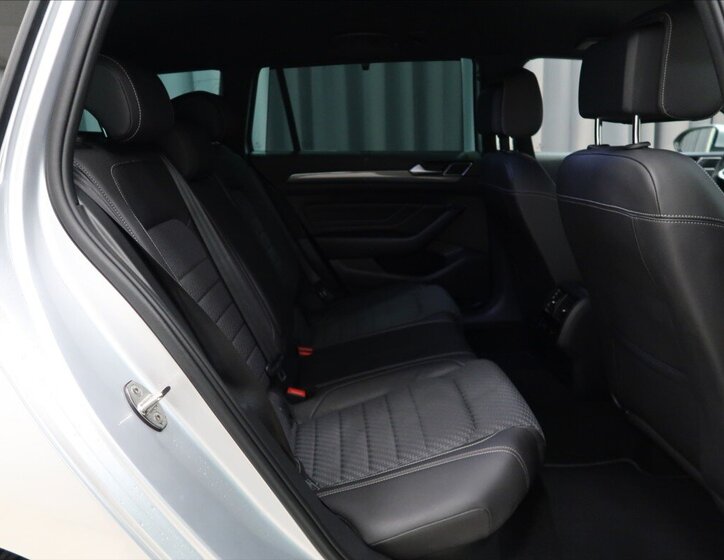 Volkswagen Passat Kombi 2,0 l 147 kw