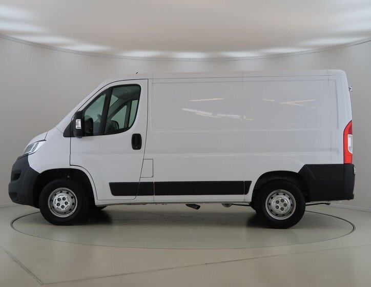 Opel Movano Skříň 2,2 l 103 kw