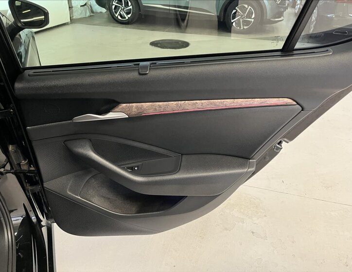 Škoda Superb Liftback 2,0 l 110 kw