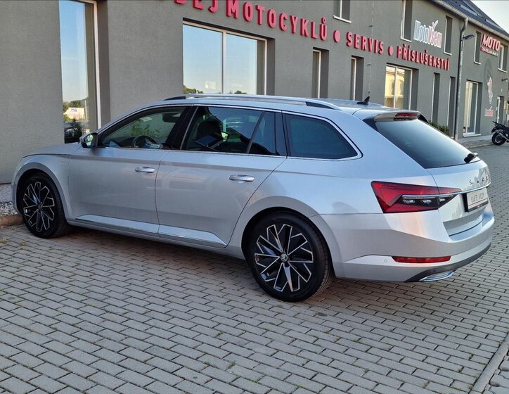 Škoda Superb Kombi 2,0 l 147 kw