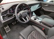Audi Q8 SUV / Terénní 3,0 l 210 kw
