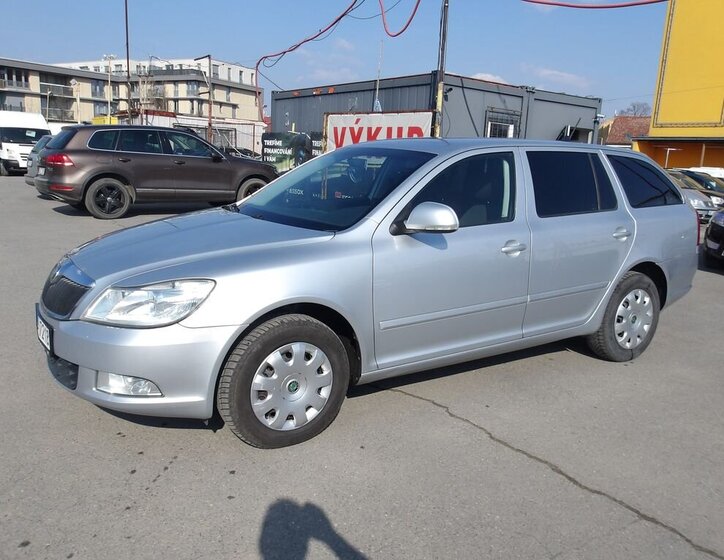 Škoda Octavia Kombi 2,0 l 103 kw