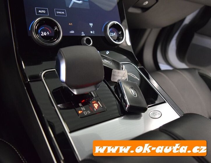 Land Rover Range Rover Velar SUV 2,0 l 150 kw