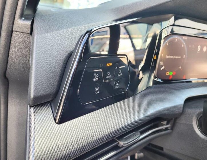 Volkswagen Golf Kombi 2,0 l 110 kw