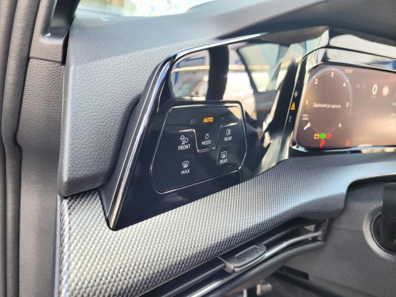 Volkswagen Golf Kombi 2,0 l 110 kw