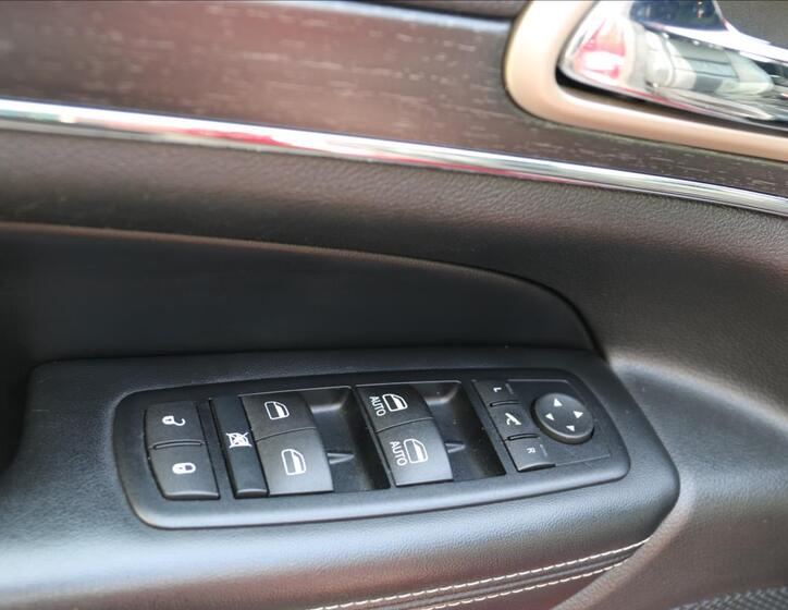 Jeep Grand Cherokee 20