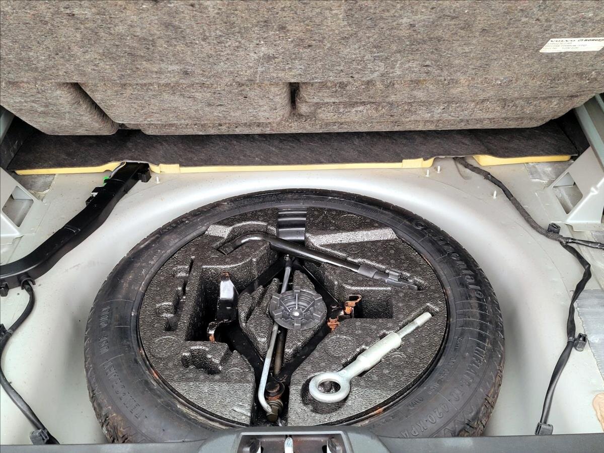 Volvo V70 Kombi 2,4 l 129 kw