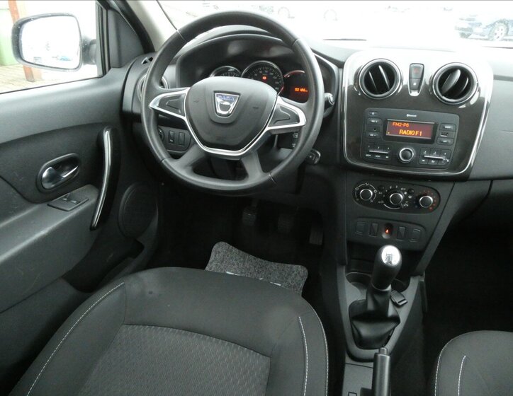 Dacia Logan 13