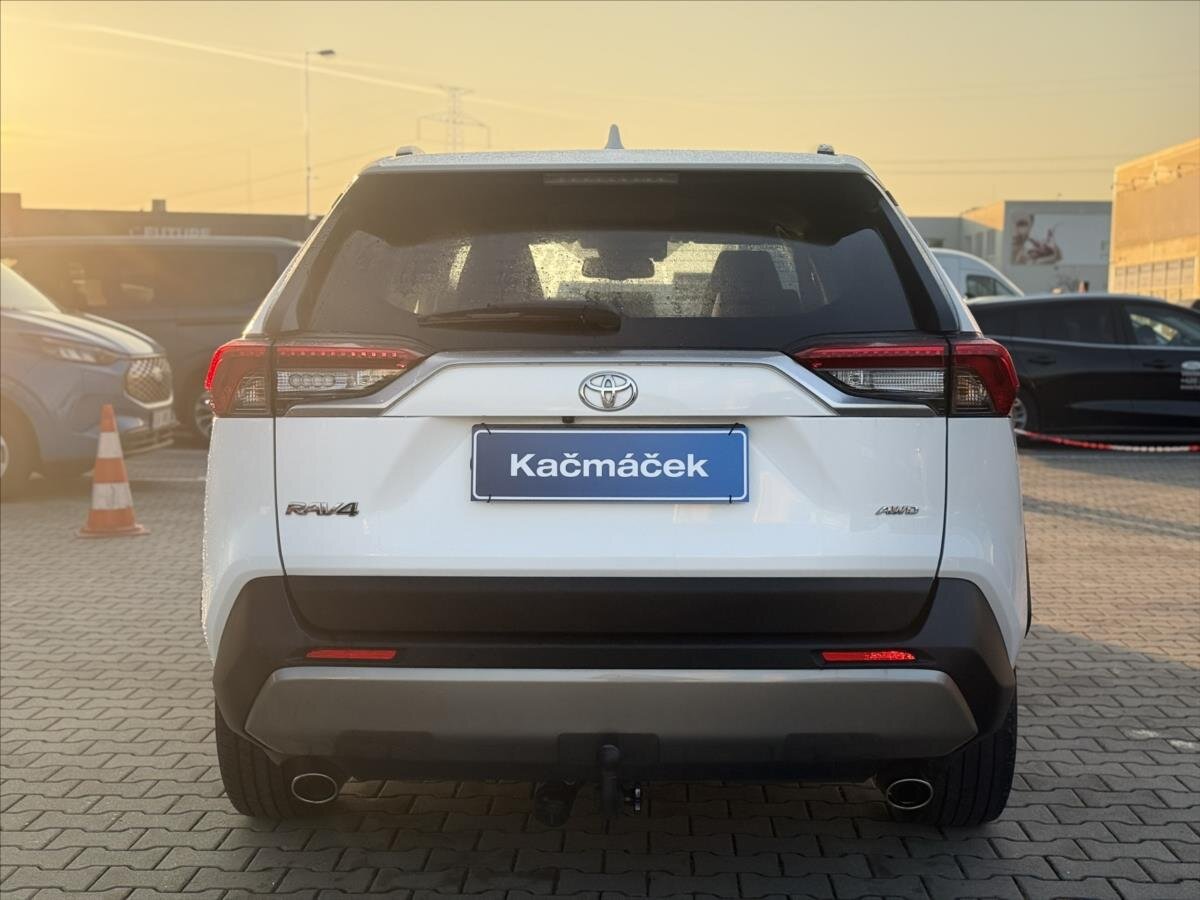 Toyota RAV4 Kombi 2,0 l 129 kw