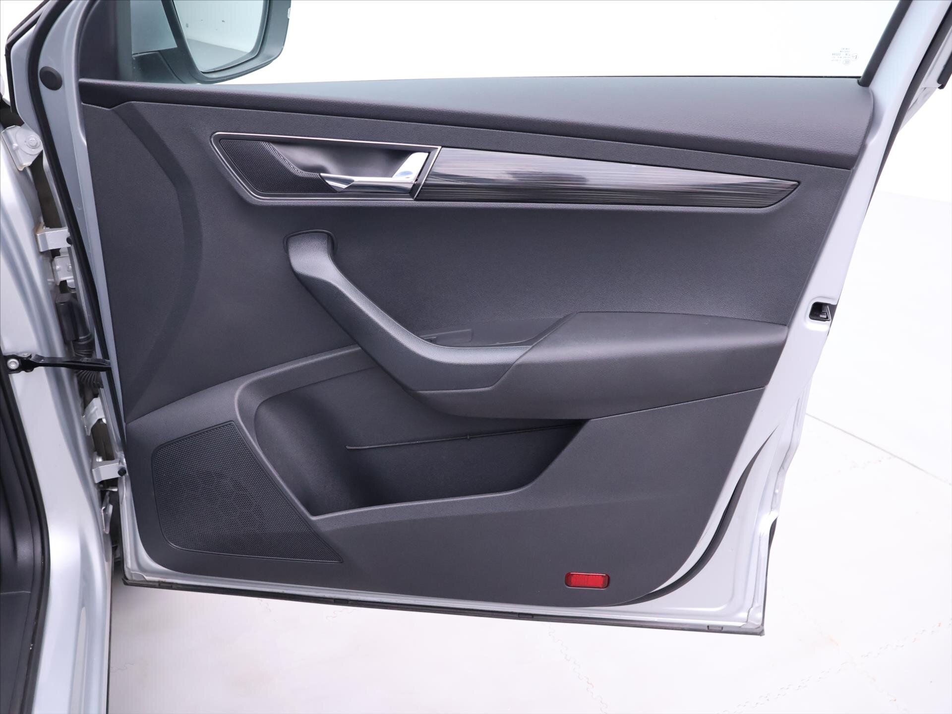 Škoda Karoq SUV / Terénní 1,5 l 110 kw