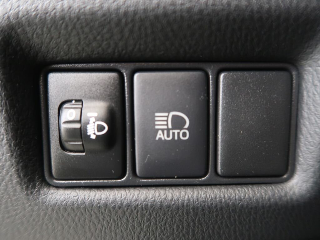 Toyota C-HR SUV / Terénní 1,8 l 72 kw