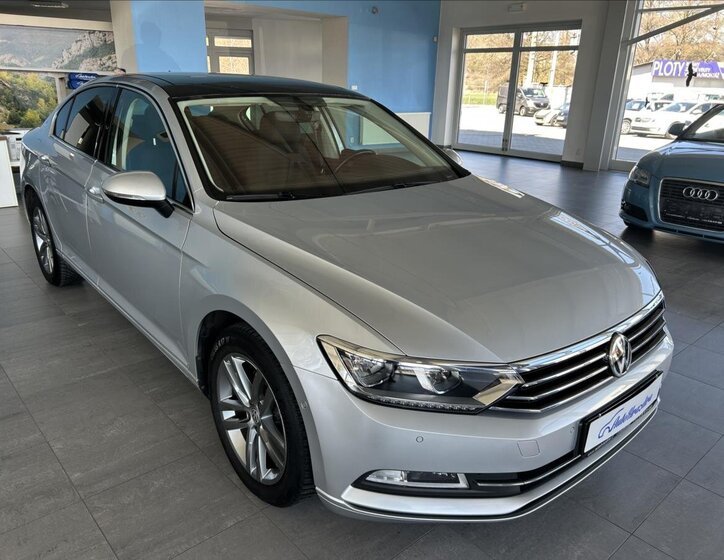 Volkswagen Passat Sedan / Limuzína 1,4 l 110 kw