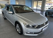 Volkswagen Passat Sedan / Limuzína 1,4 l 110 kw