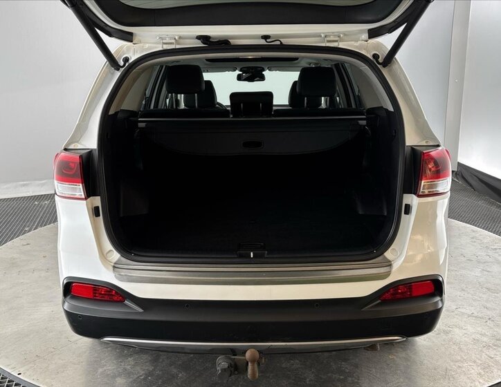 KIA Sorento SUV / Terénní 2,2 l 147 kw