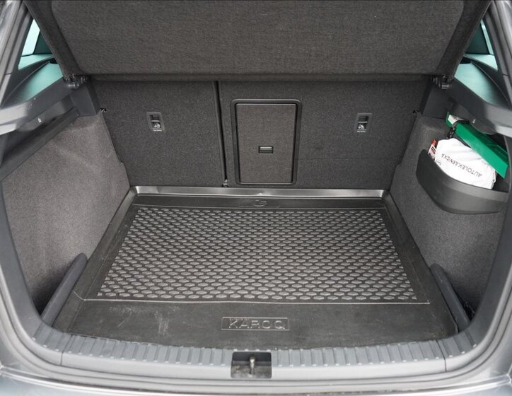 Škoda Karoq SUV / Terénní 1,5 l 110 kw