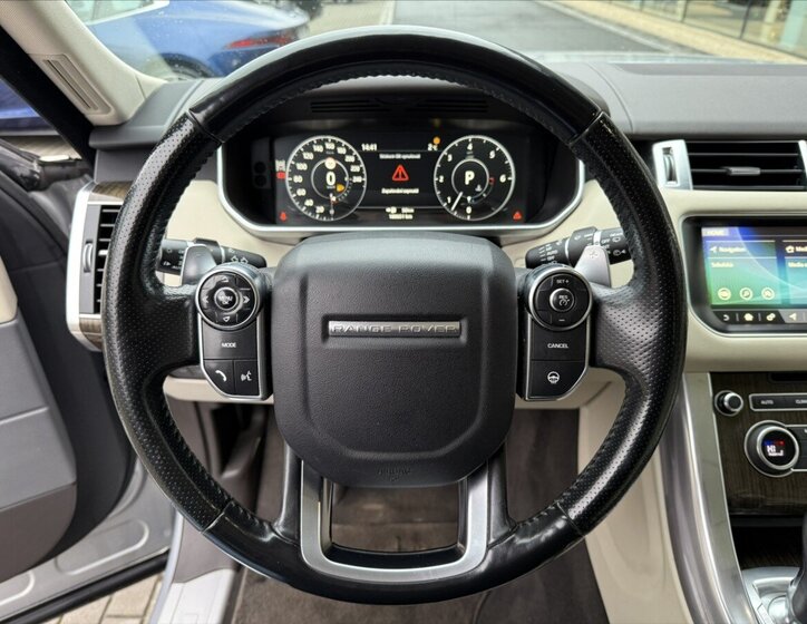 Land Rover Range Rover Sport SUV 4,4 l 250 kw