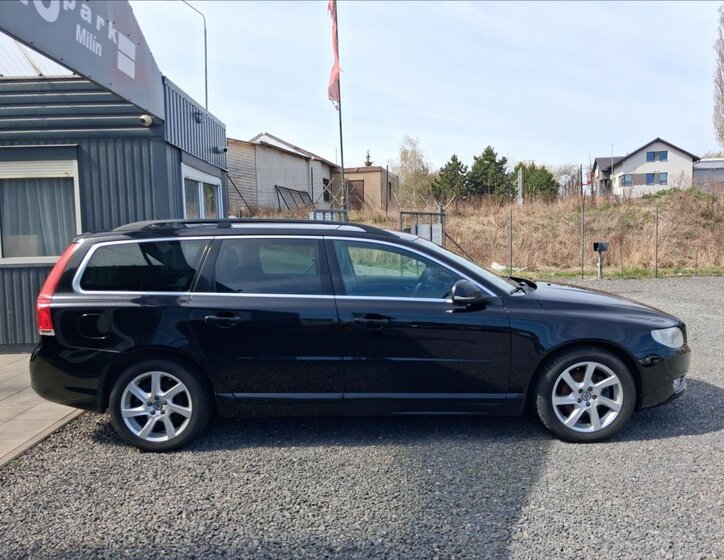 Volvo V70 Kombi 2,0 l 133 kw