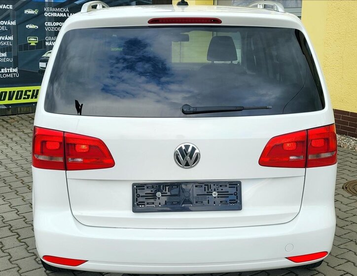 Volkswagen Touran 12