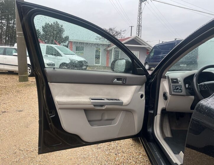 Volvo S40 Sedan 1,6 l 84 kw