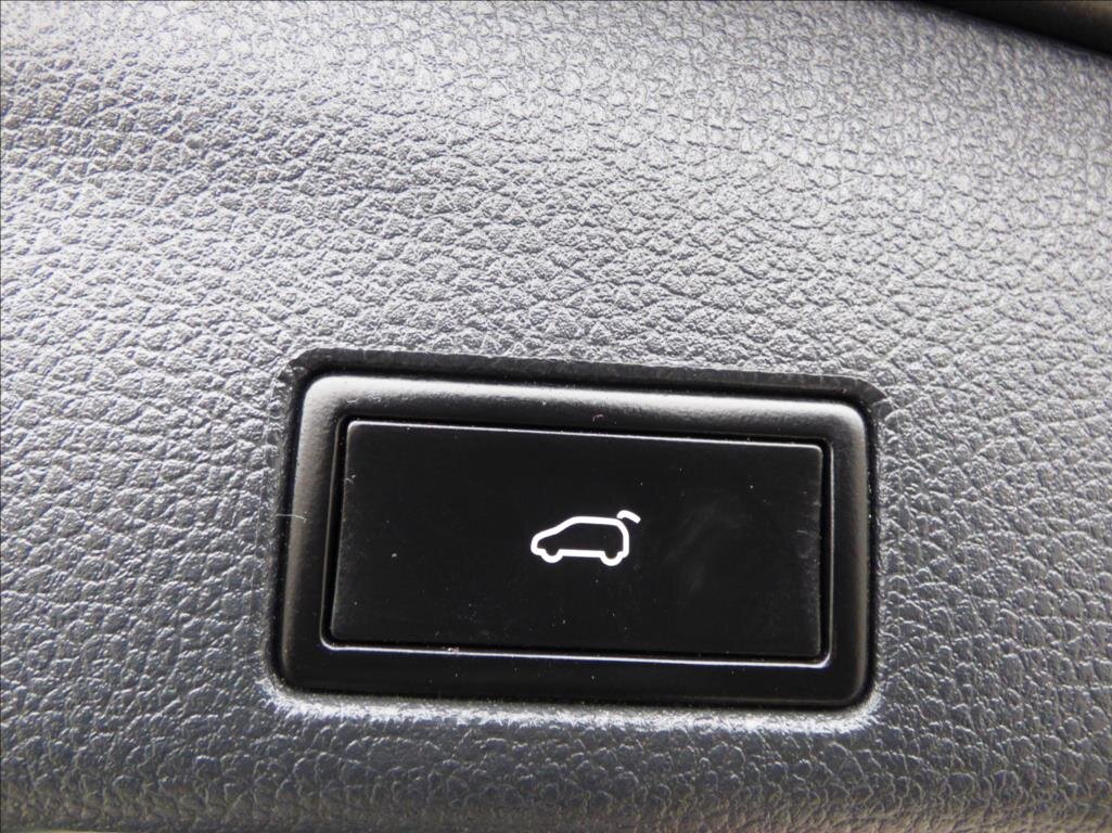 Volkswagen Sharan Kombi 2,0 l 125 kw