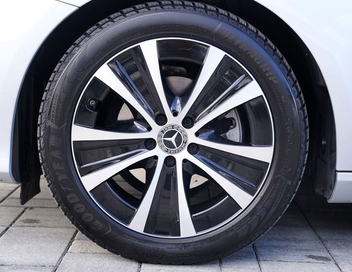 Mercedes-Benz Třídy E 13