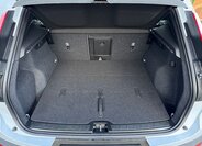 Volvo XC40 SUV / Terénní 2,0 l 120 kw