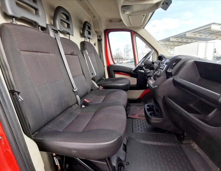 Peugeot Boxer Ostatní 2,0 l 120 kw