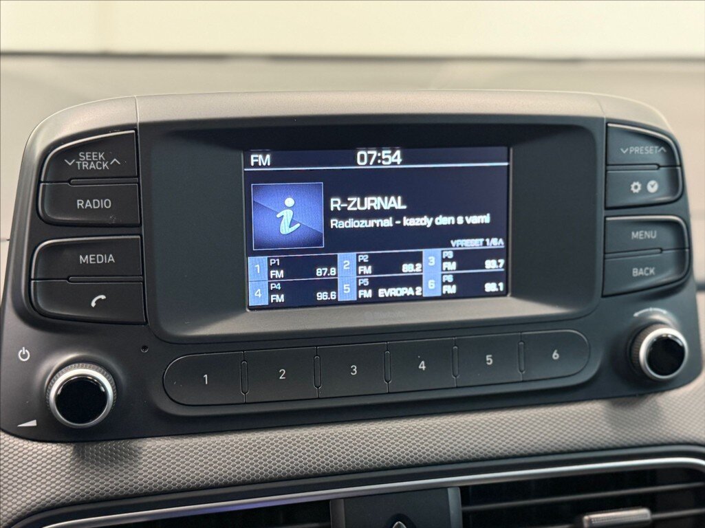 Hyundai Kona SUV / Terénní 1,6 l 130 kw