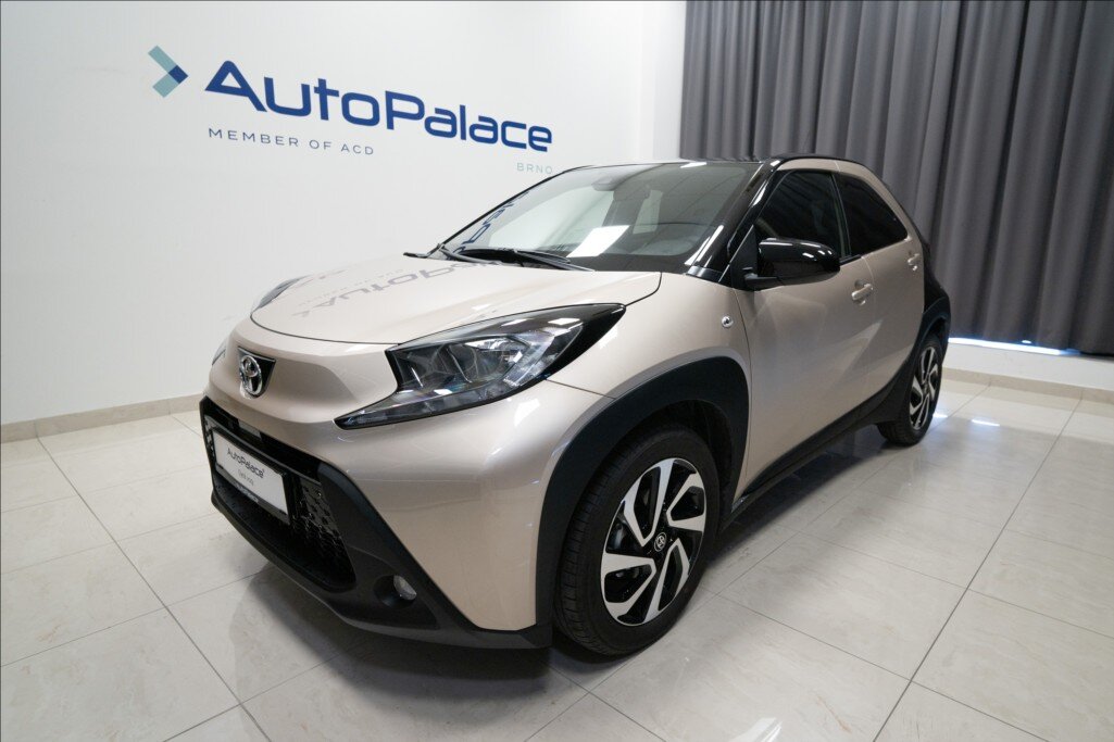 Toyota Aygo Hatchback 998,0 53 kw