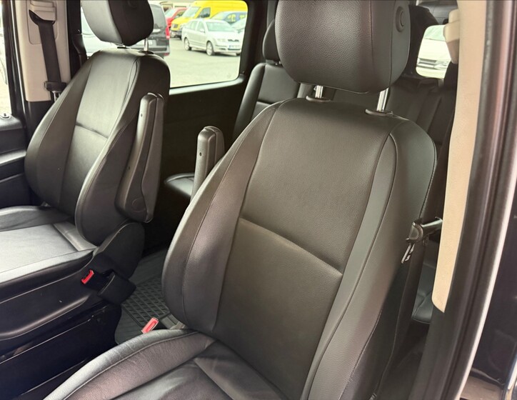 Mercedes-Benz Vito 10