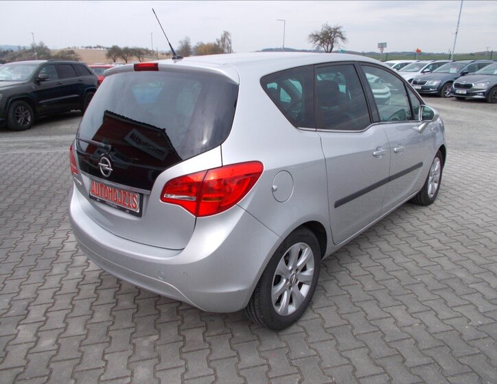 Opel Meriva MPV 1,4 l 88 kw