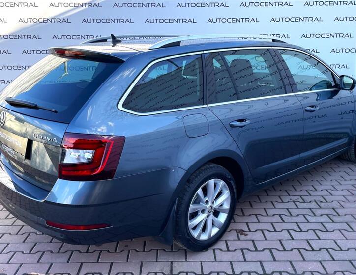 Škoda Octavia 10