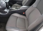 Toyota C-HR SUV / Terénní 1,8 l 72 kw