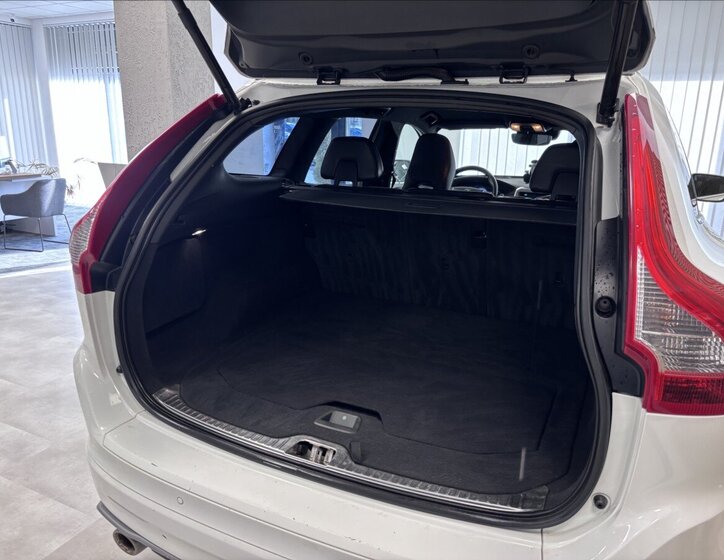 Volvo XC60 Kombi 2,4 l 140 kw