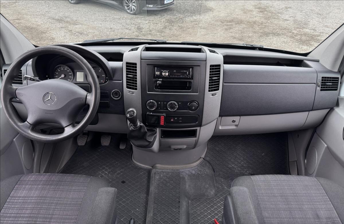 Mercedes-Benz Sprinter Kombi 2,1 l 95 kw