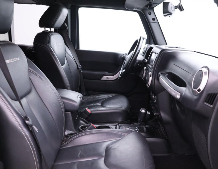 Jeep Wrangler SUV / Terénní 2,8 l 147 kw