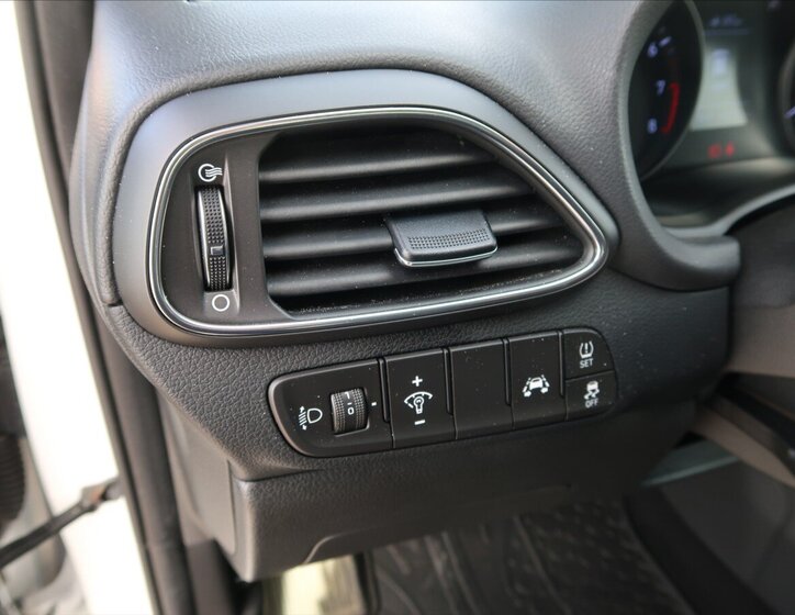 Hyundai i30 Kombi 1,4 l 73 kw