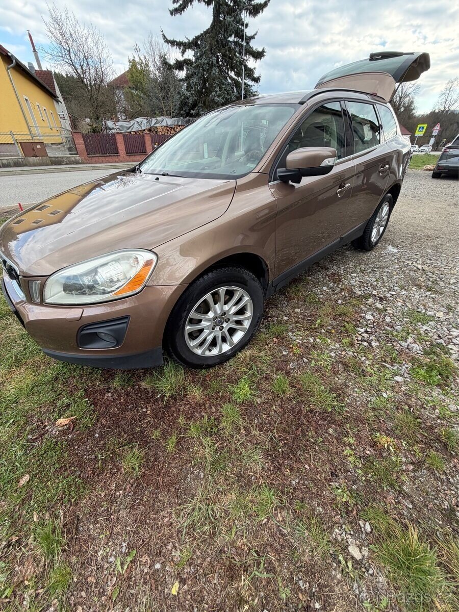 Volvo XC60 SUV / Terénní 0,0 120 kw