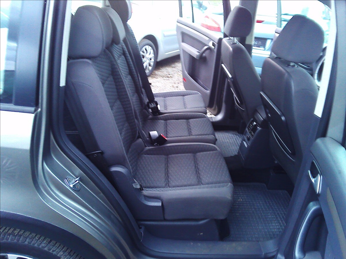 Volkswagen Touran Kombi 2,0 l 103 kw