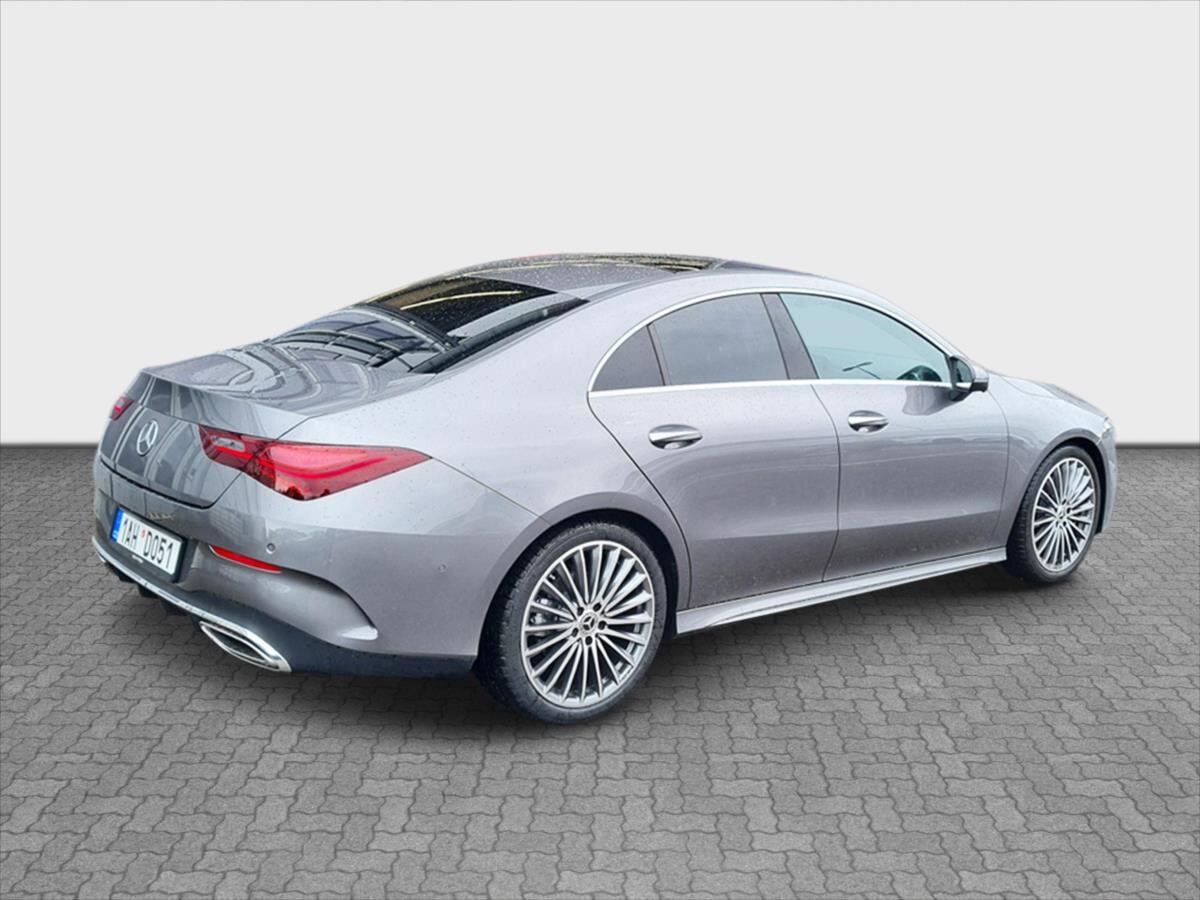 Mercedes-Benz CLA Sedan 2,0 l 110 kw