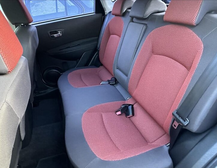 Nissan Qashqai SUV 2,0 l 110 kw